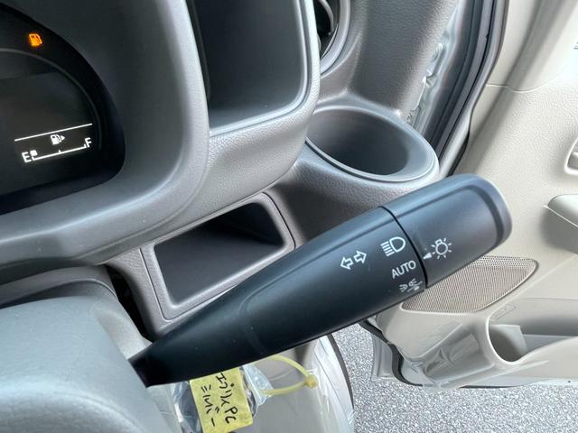 エブリイ ＰＣ　届出済未使用車　スズキセーフティサポート　ＬＥＤヘッド　キーレス　パワーウィンドウ（フロント）　ＵＳＢ電源ソケット　オートライト　電動格納ドアミラー　オーバーヘッドシェルフ　運転席シートヒーター（37枚目）