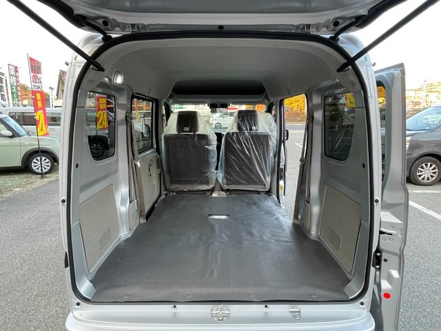 エブリイ ＰＣ　届出済未使用車　スズキセーフティサポート　ＬＥＤヘッド　キーレス　パワーウィンドウ（フロント）　ＵＳＢ電源ソケット　オートライト　電動格納ドアミラー　オーバーヘッドシェルフ　運転席シートヒーター（45枚目）