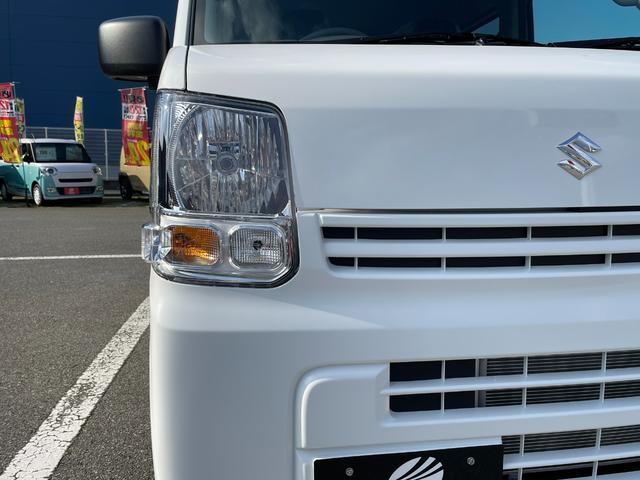 エブリイ ＰＡリミテッド　届出済未使用車　スズキセーフティサポート　キーレス　ＡＭ／ＦＭラジオスピーカー内蔵　エアコン　パワステ　パワーウィンドウ（フロント）　ＵＳＢ電源ソケット　ＬＥＤルームランプ　オーバーヘッドシェルフ（21枚目）