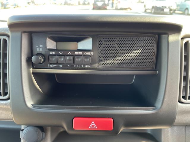 エブリイ ＰＡリミテッド　届出済未使用車　スズキセーフティサポート　キーレス　ＡＭ／ＦＭラジオスピーカー内蔵　エアコン　パワステ　パワーウィンドウ（フロント）　ＵＳＢ電源ソケット　ＬＥＤルームランプ　オーバーヘッドシェルフ（27枚目）
