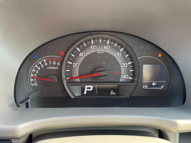 エブリイ ＰＡリミテッド　届出済未使用車　スズキセーフティサポート　キーレス　ＡＭ／ＦＭラジオスピーカー内蔵　エアコン　パワステ　パワーウィンドウ（フロント）　ＵＳＢ電源ソケット　ＬＥＤルームランプ　オーバーヘッドシェルフ（29枚目）