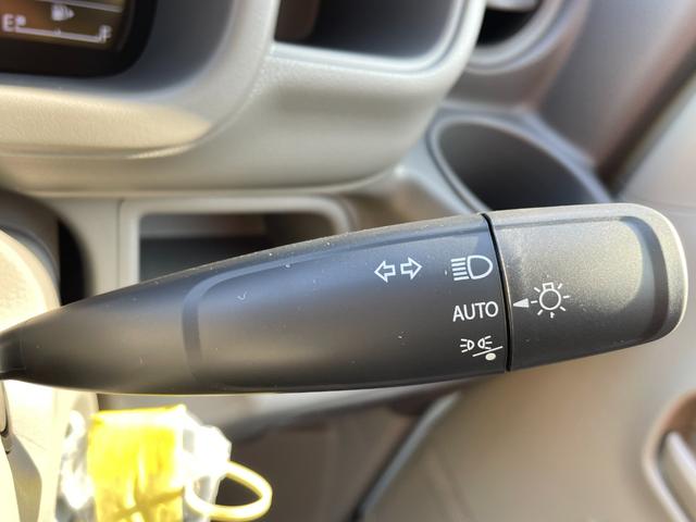 エブリイ ＰＡリミテッド　届出済未使用車　スズキセーフティサポート　キーレス　ＡＭ／ＦＭラジオスピーカー内蔵　エアコン　パワステ　パワーウィンドウ（フロント）　ＵＳＢ電源ソケット　ＬＥＤルームランプ　オーバーヘッドシェルフ（31枚目）