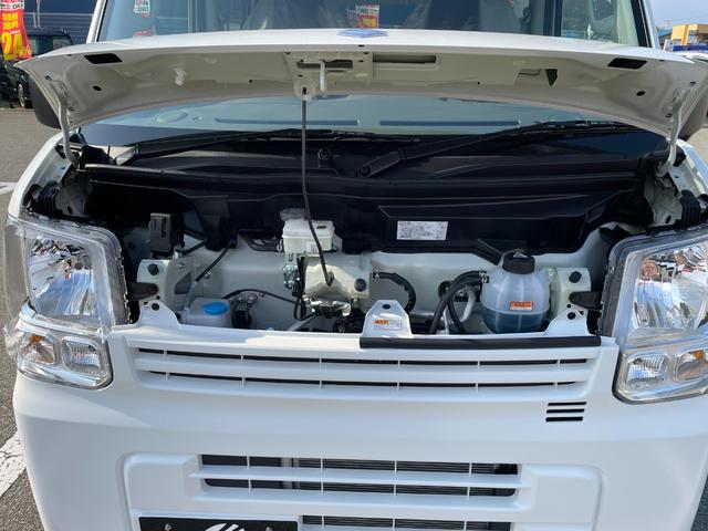 エブリイ ＰＡリミテッド　届出済未使用車　スズキセーフティサポート　キーレス　ＡＭ／ＦＭラジオスピーカー内蔵　エアコン　パワステ　パワーウィンドウ（フロント）　ＵＳＢ電源ソケット　ＬＥＤルームランプ　オーバーヘッドシェルフ（50枚目）