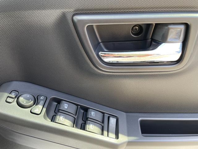 タフト Ｇ　ダーククロムベンチャー　届出済未使用車　パノラマモニター対応カメラ　衝突被害軽減ブレーキ　スカイフィールトップ　ＬＥＤヘッドライト＆フォグ　電動パーキングブレーキ　オートライト　１５インチアルミホイル　電動格納ドアミラー（34枚目）