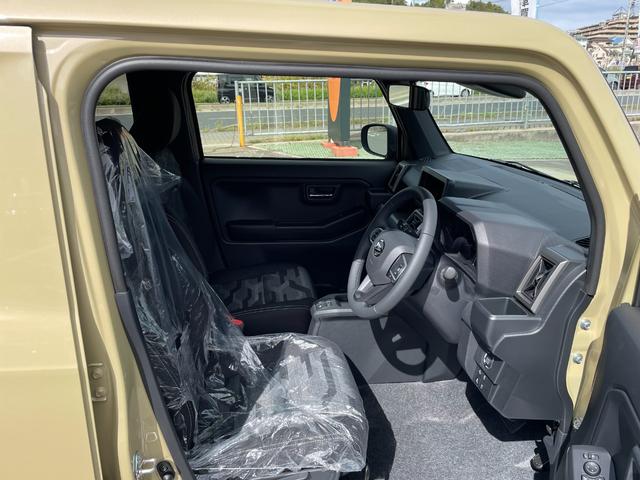 タフト Ｇ　ダーククロムベンチャー　届出済未使用車　パノラマモニター対応カメラ　衝突被害軽減ブレーキ　スカイフィールトップ　ＬＥＤヘッドライト＆フォグ　電動パーキングブレーキ　オートライト　１５インチアルミホイル　電動格納ドアミラー（50枚目）