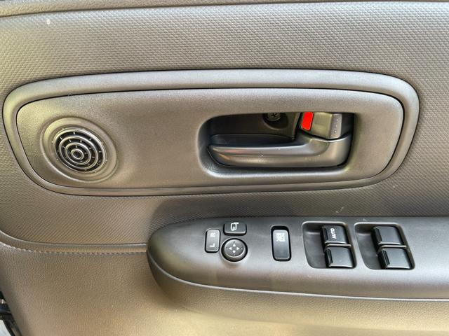 ワゴンRスマイル G 届出済未使用車 スズキセーフティサポート プッシュスタート スマートキー オートエアコン 両側スライドドアクローザー 電動格納ドアミラー マルチインフォメーションディスプレ オートライト(37枚目)