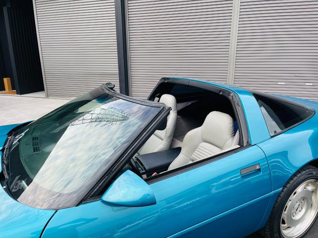 シボレーコルベット ベースグレード 96y C4最終型 LT1エンジン 新車並行車(18枚目)