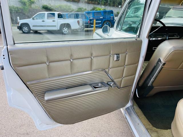 シボレーインパラ  1962yモデル インパラワゴン ビンテージエア クレーガーSSホイール(40枚目)