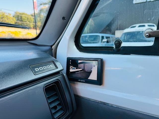 ダッジ・バン ベースグレード パネルバン ログハウス キャンピングカー フルフラットシート(33枚目)