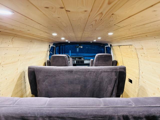 ダッジ・バン ベースグレード パネルバン ログハウス キャンピングカー フルフラットシート(56枚目)