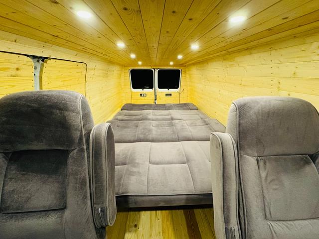 ダッジ・バン ベースグレード パネルバン ログハウス キャンピングカー フルフラットシート(60枚目)