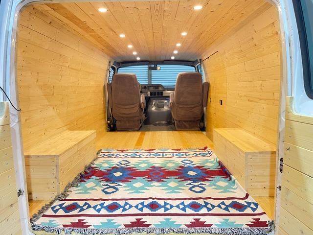ダッジ・バン ベースグレード パネルバン ログハウス キャンピングカー フルフラットシート(63枚目)