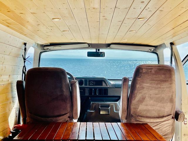 ダッジ・バン ベースグレード パネルバン ログハウス キャンピングカー フルフラットシート(66枚目)