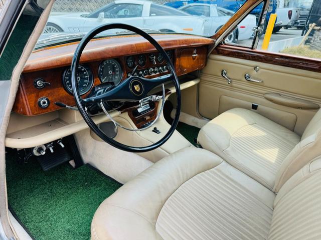 ジャガーその他  Sタイプ 3.8S 左ハンドル 全塗装済み 内装張替済み クーラー(11枚目)