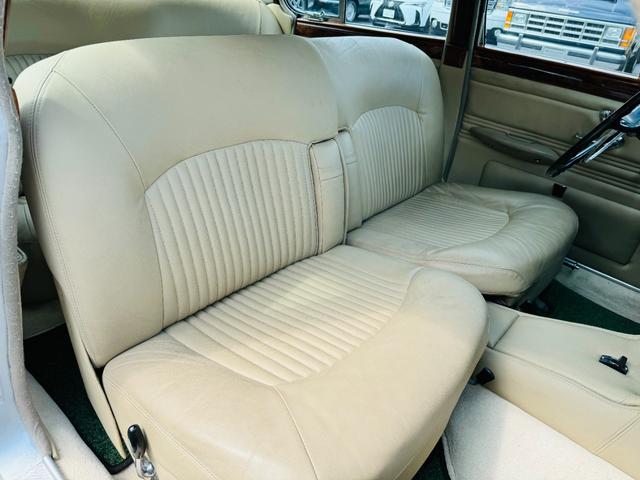 ジャガーその他  Sタイプ 3.8S 左ハンドル 全塗装済み 内装張替済み クーラー(19枚目)