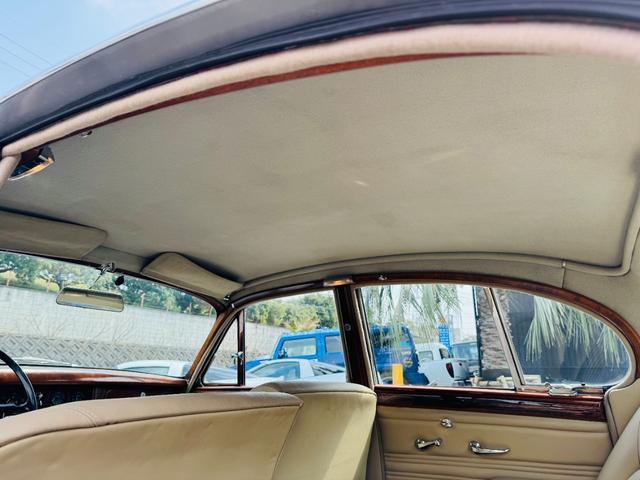 ジャガーその他  Sタイプ 3.8S 左ハンドル 全塗装済み 内装張替済み クーラー(48枚目)