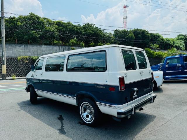 ダッジ・バン  B250 ROYAL SE(3枚目)
