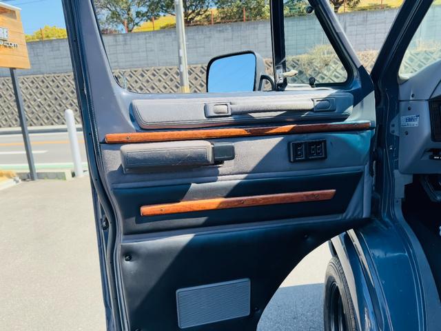 ダッジ・ラム ショーティー 前後車高調 革シート(21枚目)