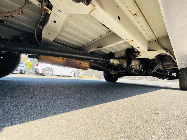 ダッジ・ラム ショーティー 前後車高調 革シート(47枚目)