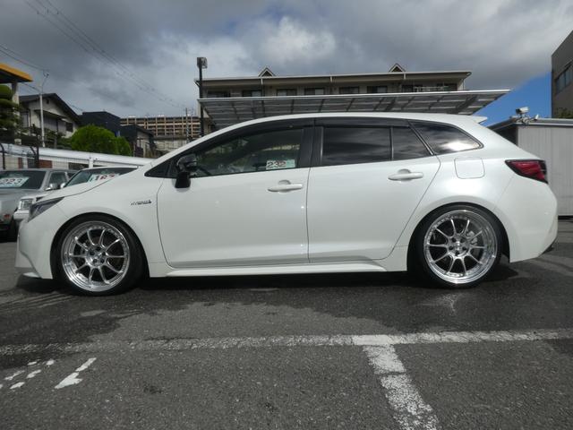 カローラツーリング ハイブリッド　ダブルバイビー　全国一年保証付／ＲＳＲ車高調／ＳＳＲ１９インチアルミ／９インチディスプレイオーディオ／ＴＶ／ナビ／シートヒーター／（15枚目）