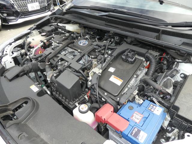 カローラツーリング ハイブリッド　ダブルバイビー　全国一年保証付／ＲＳＲ車高調／ＳＳＲ１９インチアルミ／９インチディスプレイオーディオ／ＴＶ／ナビ／シートヒーター／（72枚目）