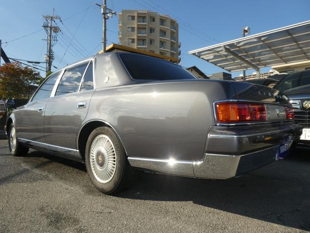 センチュリー 標準仕様車 /鸞鳳グロリアスグレーメタリックモリブデン/(16枚目)