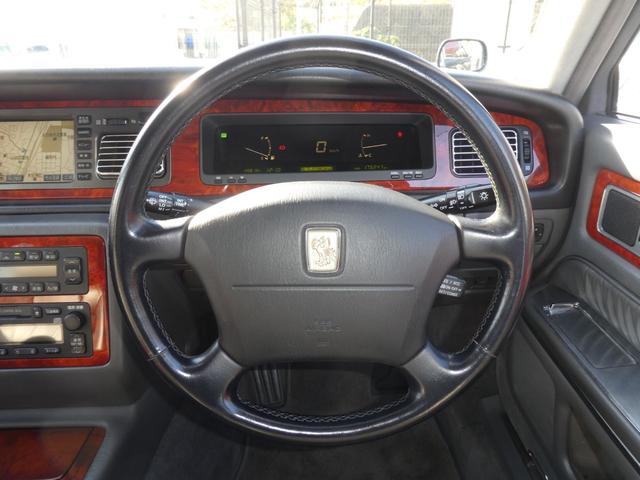 センチュリー 標準仕様車 /鸞鳳グロリアスグレーメタリックモリブデン/(32枚目)