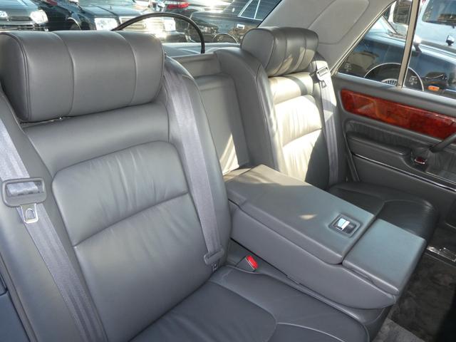 センチュリー 標準仕様車 /鸞鳳グロリアスグレーメタリックモリブデン/(46枚目)