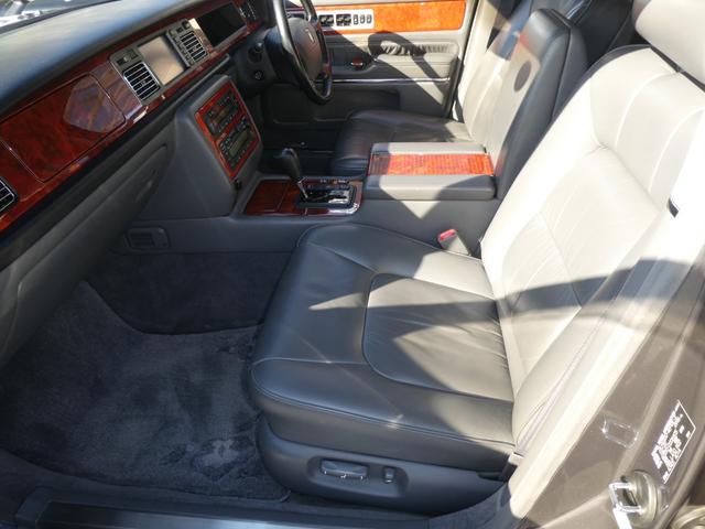 センチュリー 標準仕様車 /鸞鳳グロリアスグレーメタリックモリブデン/(54枚目)