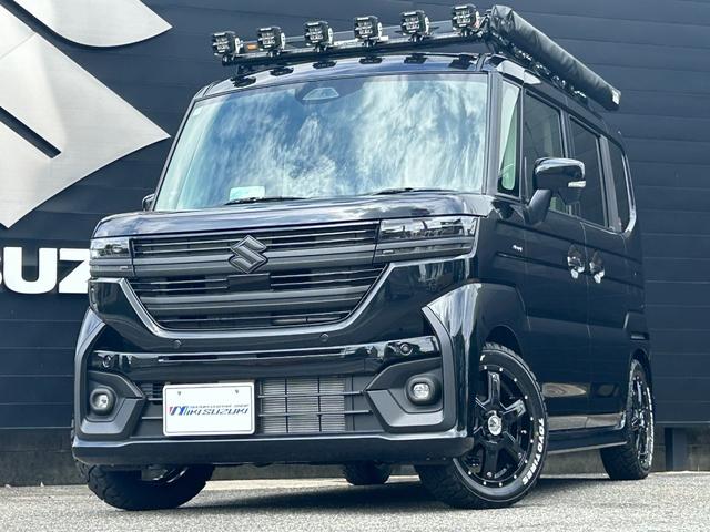 スペーシアカスタム ハイブリッドＸＳ　全方位カメラ付き９インチメモリーナビ車　ＢＫスタイルコンプリートカー　メッキ部一式ラプター塗装　ＴＯＹＯタイヤ　ＭＫ５６ブラック　１５インチホイール　ルーフラック　ＩＰＦワークランプ　サイドオーニング（2枚目）