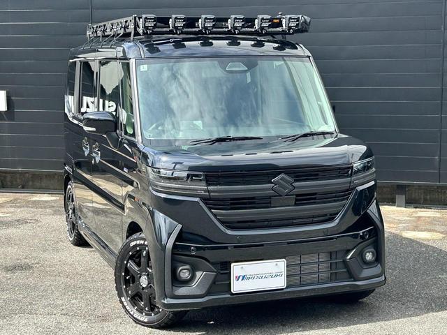 スペーシアカスタム ハイブリッドＸＳ　全方位カメラ付き９インチメモリーナビ車　ＢＫスタイルコンプリートカー　メッキ部一式ラプター塗装　ＴＯＹＯタイヤ　ＭＫ５６ブラック　１５インチホイール　ルーフラック　ＩＰＦワークランプ　サイドオーニング（12枚目）