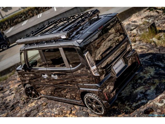 スペーシアカスタム ハイブリッドＸＳ　全方位カメラ付き９インチメモリーナビ車　ＢＫスタイルコンプリートカー　メッキ部一式ラプター塗装　ＴＯＹＯタイヤ　ＭＫ５６ブラック　１５インチホイール　ルーフラック　ＩＰＦワークランプ　サイドオーニング（63枚目）
