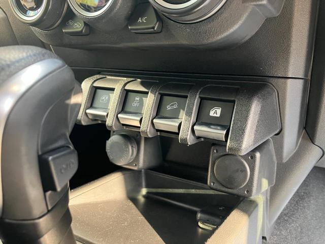 ジムニーシエラ JL リフトアップ TOYOタイヤRTホワイトレター クロームアルミホイール オートルビーズ製クラシックバンパー前後 レトログリル メッキドアミラー ナンバー移設キット 8型フルセグナビ(52枚目)