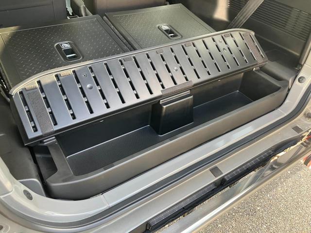 ジムニーシエラ JL リフトアップ TOYOタイヤRTホワイトレター クロームアルミホイール オートルビーズ製クラシックバンパー前後 レトログリル メッキドアミラー ナンバー移設キット 8型フルセグナビ(60枚目)