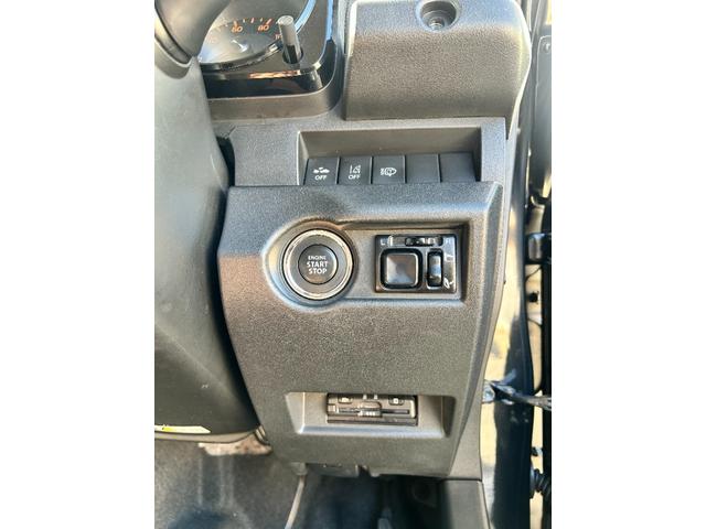 ジムニー XC BKスタイル3インチリフトアップキットTOYOオープンカントリーRTタイヤ 社外アルミホイール SUZUKIブラックグリル LEDフロント&サイド&テールランプ ALPINEアルパインBIGX8型ナビ(43枚目)