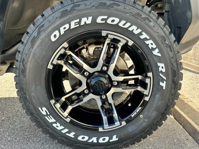ジムニー XC BKスタイル3インチリフトアップキットTOYOオープンカントリーRTタイヤ 社外アルミホイール SUZUKIブラックグリル LEDフロント&サイド&テールランプ ALPINEアルパインBIGX8型ナビ(64枚目)