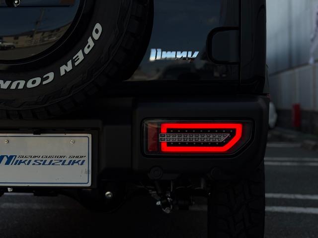 ジムニー XC BKスタイル 1インチリフトアップ オフロードタイヤ 16インチAW アルパイン製ディスプレイオーディオ付き バック&フロントカメラ ETC車載器 LEDウインカー&サイドマーカー&テールランプ(9枚目)