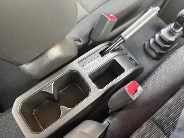 ジムニー XC BKスタイル 1インチリフトアップ オフロードタイヤ 16インチAW アルパイン製ディスプレイオーディオ付き バック&フロントカメラ ETC車載器 LEDウインカー&サイドマーカー&テールランプ(64枚目)