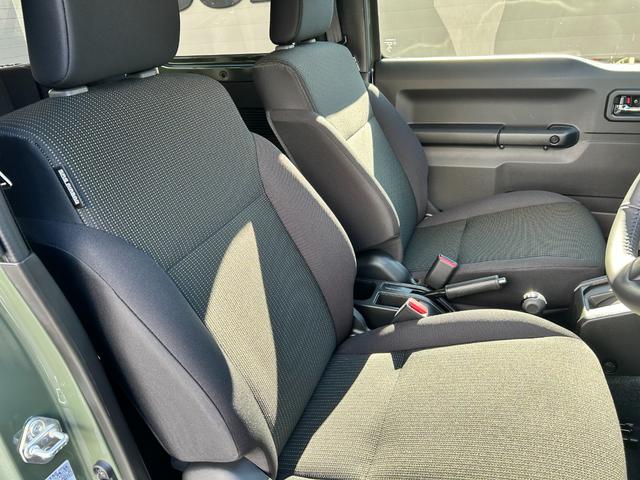 ジムニー ＸＣ　ダムド製ザ・ルーツ仕様　フロント＆リアバンパー　フロントグリル　ＴＯＹＯオープンカントリーＲＴホワイトレタータイヤ　ＤＥＡＮコロラド１６ＡＷ　アルパイン製ディスプレイオーディオ　バックカメラ　ＥＴＣ（33枚目）