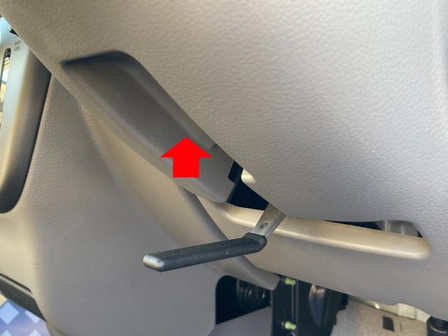 エブリイ JOINターボ 6型 デモカー使用 前後衝突軽減B 4WD デュアルカメラブレーキサポート(前後衝突軽減ブレーキ) パートタイム4WD LEDヘッドライト スマートキー キーレスプッシュスタート オートライト 電動格納式リモコンドアミラー シートヒーター(33枚目)