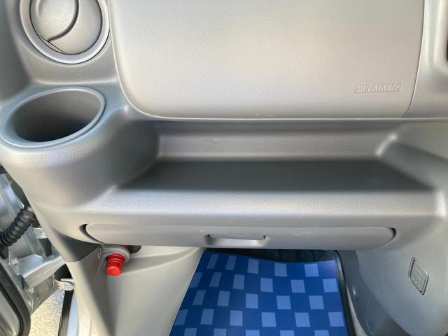 エブリイ JOINターボ 6型 デモカー使用 前後衝突軽減B 4WD デュアルカメラブレーキサポート(前後衝突軽減ブレーキ) パートタイム4WD LEDヘッドライト スマートキー キーレスプッシュスタート オートライト 電動格納式リモコンドアミラー シートヒーター(48枚目)