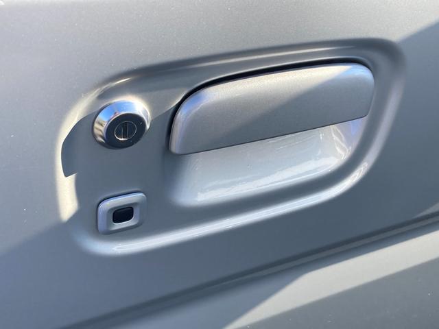 エブリイ JOINターボ 6型 デモカー使用 前後衝突軽減B 4WD デュアルカメラブレーキサポート(前後衝突軽減ブレーキ) パートタイム4WD LEDヘッドライト スマートキー キーレスプッシュスタート オートライト 電動格納式リモコンドアミラー シートヒーター(60枚目)