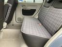 後部座席です。足元空間は広々しており、大人４人乗車も無理なく可能です。