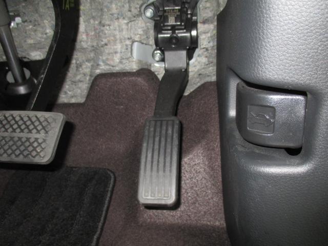 G・Lターボホンダセンシング オーディオレス 両側パワースライドドア キーフリー ESC LEDヘッド ターボ車 バックカメ クルコン ETC スマートキー アルミ ベンチシート アイドリングストップ 盗難防止装置 ABS(38枚目)