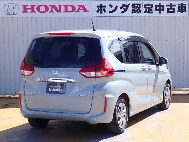 フリードハイブリッド ハイブリッド・Ｇ　純正ナビ　フルセグ　Ｒカメラ　ＥＴＣ（12枚目）