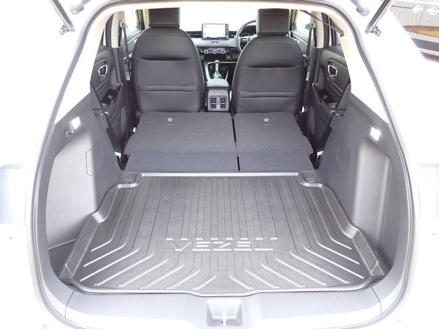 ◆後部座席を両方倒せば驚きの広さに！大きな荷物が積めます！