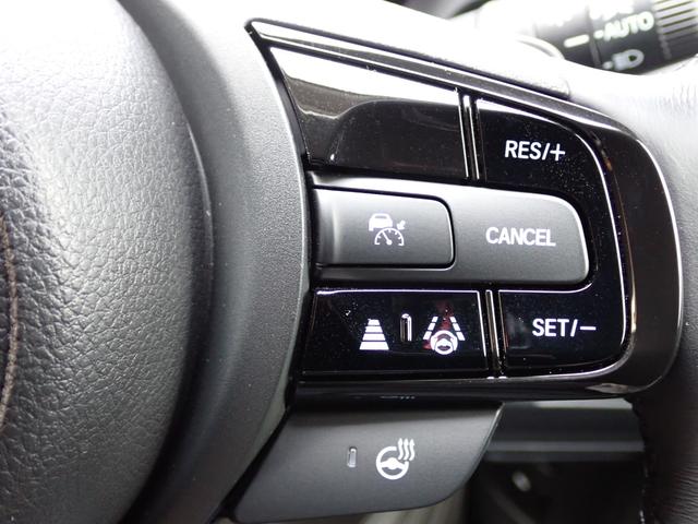 ◆【オートクルーズ】が装備されています。速度設定をするだけで、一定の速度で自動走行が可能です。一定の速度で走行しますので、燃費の向上や長距離ドライブが快適にお楽しみいただけます