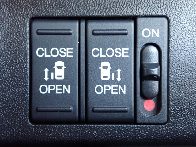 ステップワゴンスパーダ スパーダホンダセンシング　純正ナビ　フルセグ　Ｒカメラ　ＥＴＣ　Ｒモニター（33枚目）