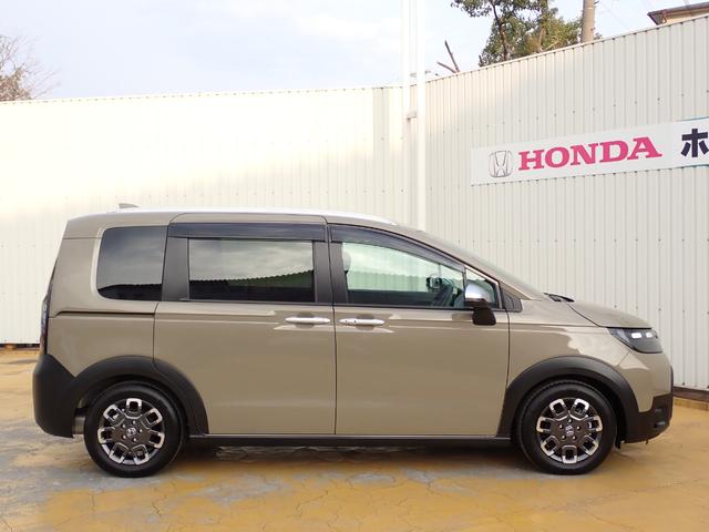 フリード クロスター 純正ナビ フルセグ Rカメラ ETC(9枚目)