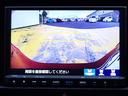 ◆【リアカメラ】が装着されています。リバースに入れるだけで映ります。後方の安全確認や、狭い駐車場での車庫入れ、雨の日や夜間など視界の悪い時に便利です。安全にバックする為には欠かせない装備です。